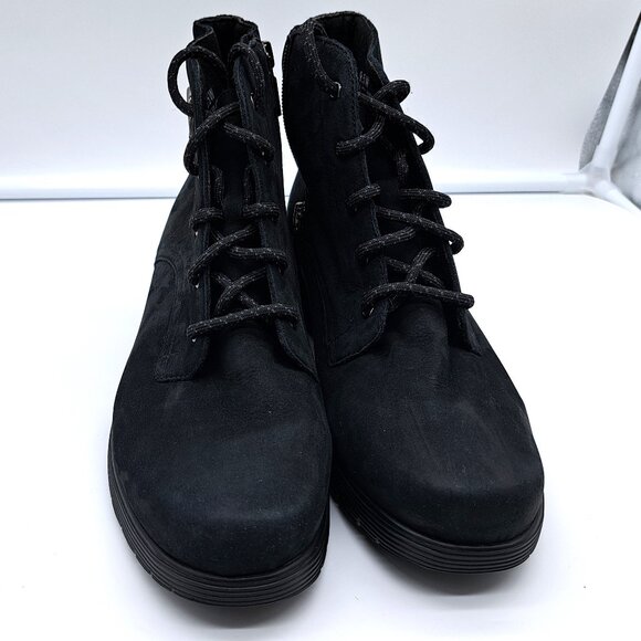 Munro Women's Buckley Black Nubuck Leather Boots - Size 9.5W - Picture 4 of 13